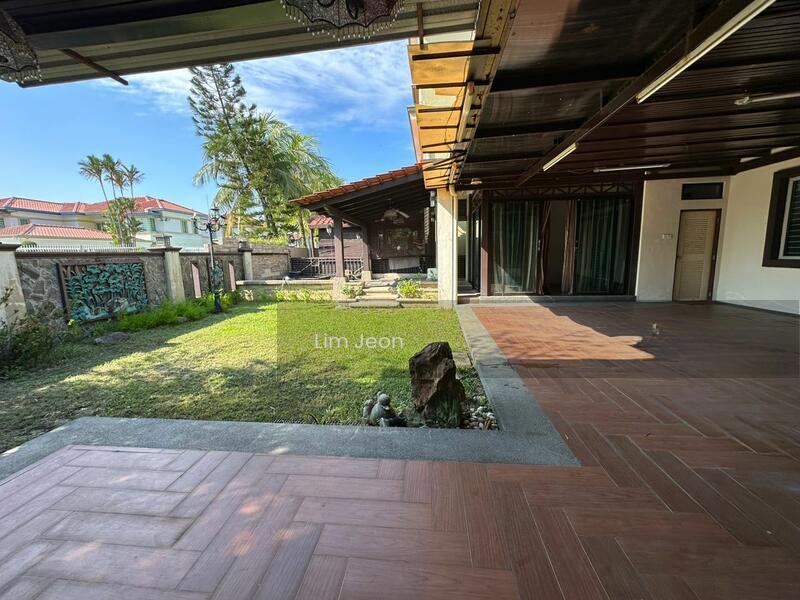 Ambang Botanic 1 - 4