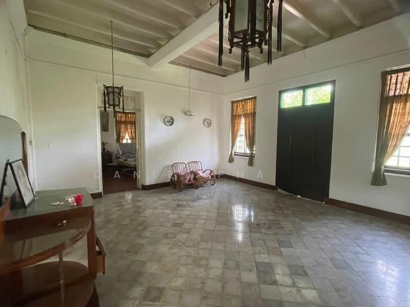 Georgetown 2 storey Bungalow Landed - 3