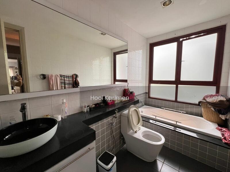 Surian Condominium - 4