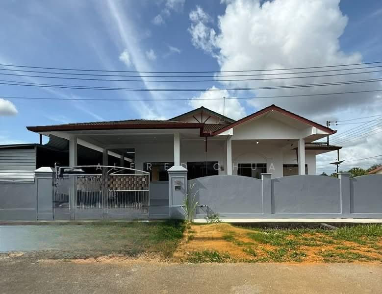 Taman Sri Emas, Batu Kawa - 1