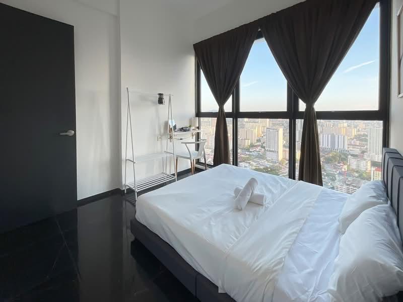 Urban Suites High Floor 2Carpark Fully Reno Furnished 630k - 3