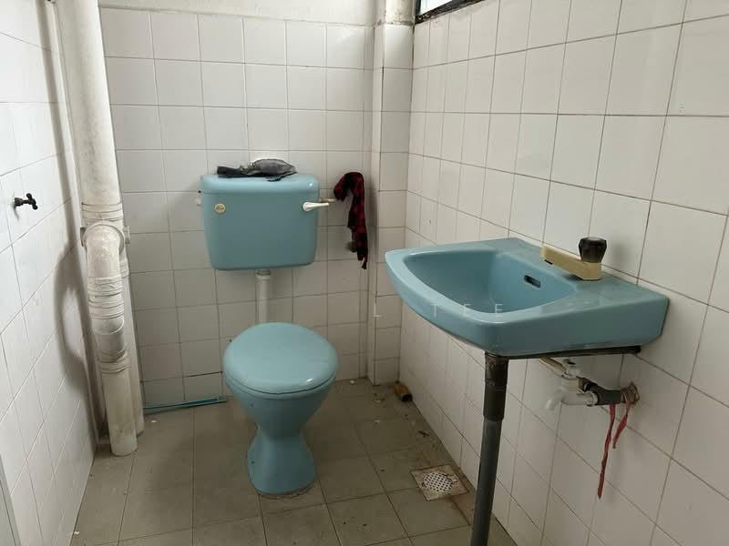 Jalan Haji Manan Flat - 5