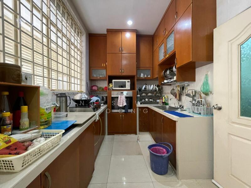 Corner Semi D Sungai Ara , 4640sqft Full Reno - 2