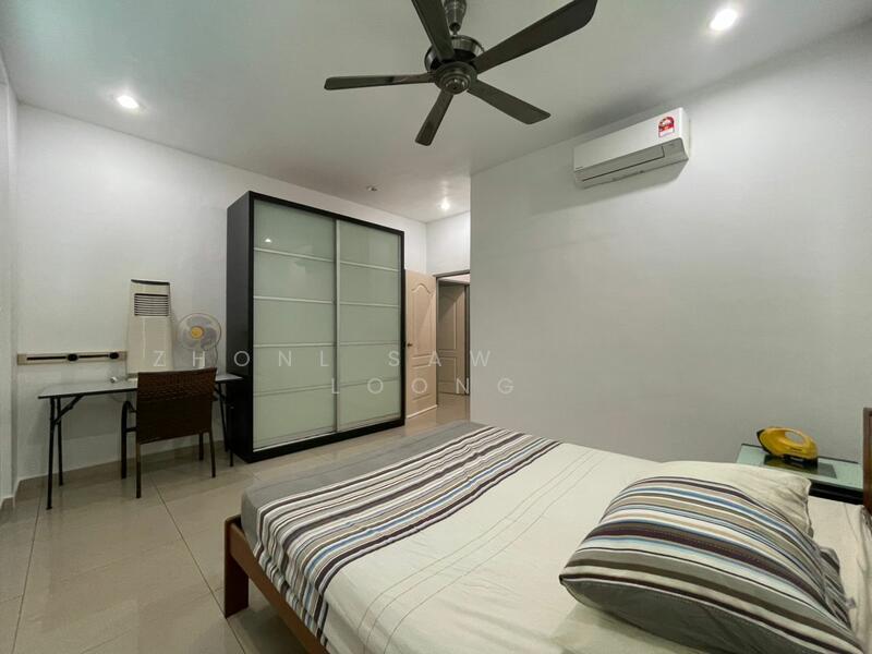 Corner Semi D Sungai Ara , 4640sqft Full Reno - 4