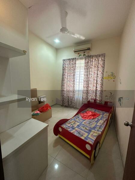 Limited Bungalow Bukit Rimau - 2