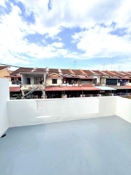 Kluang Kluangs - 4