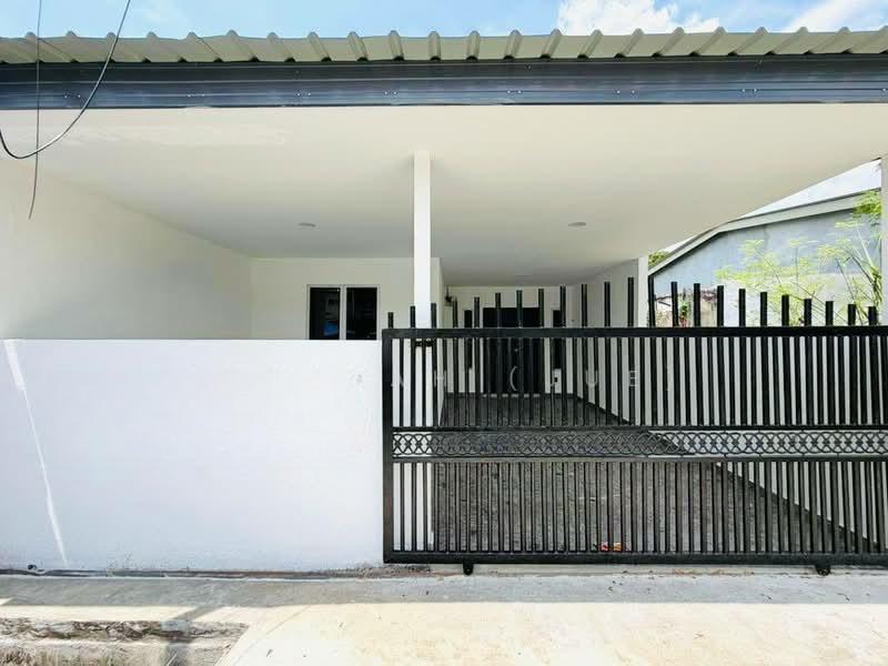 Jalan Hamzah Alang, Kapar Klang - 1