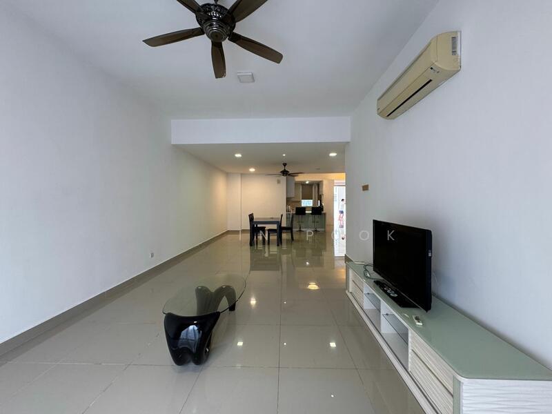 Cascadia Lake Vista - 3