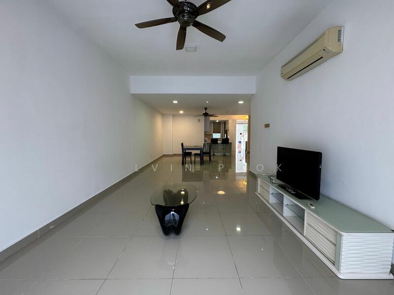 Cascadia Lake Vista - 1