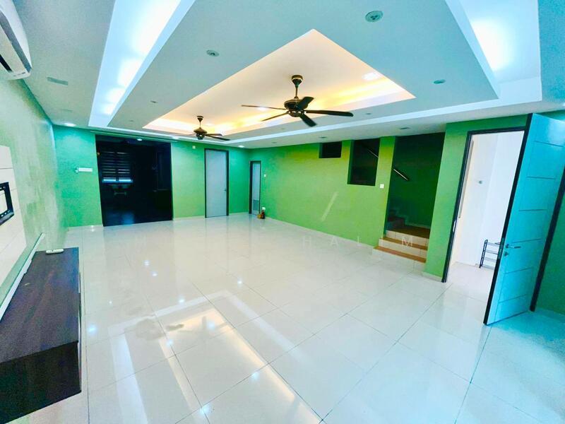 Taman Nusa Intan - 1