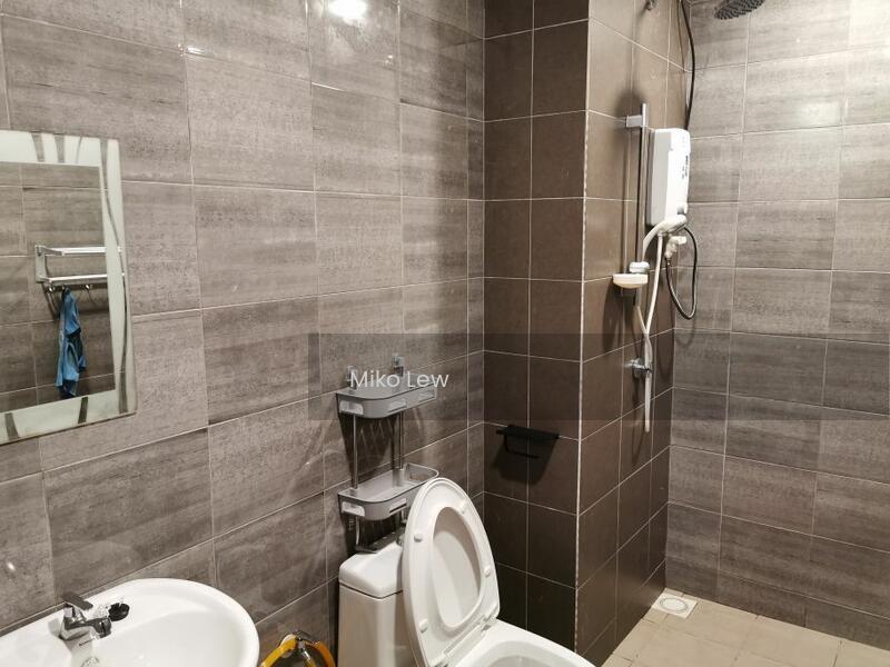 Symphony Tower (Menara Simfoni) - 3