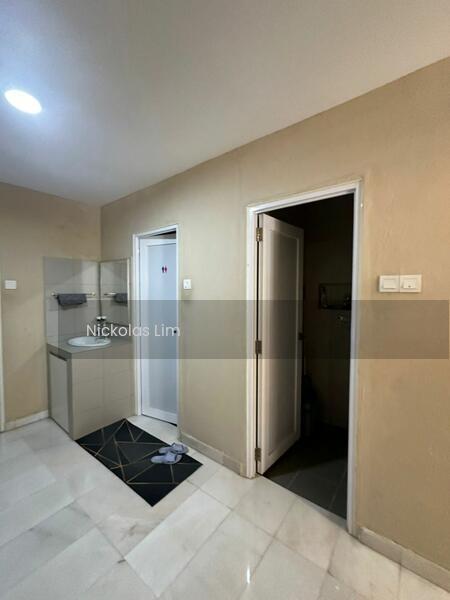 Bungalow at Taman Pulau Pinang - 3