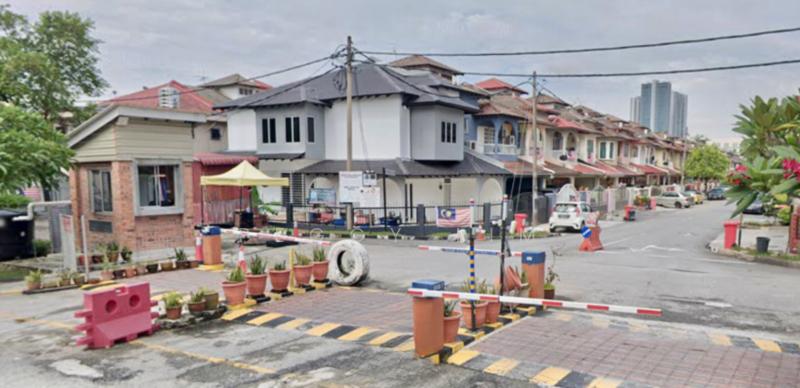 Double Storey Terrace House @ Taman Serdang Raya, Seri Kembangan - 2