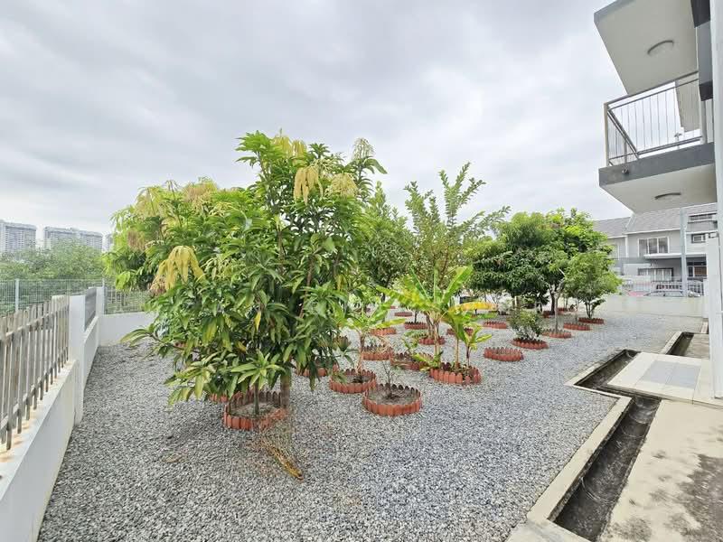 Laurel @ Laman View - 3