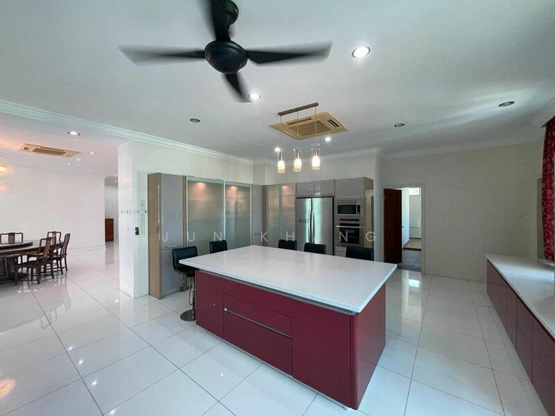 Gurney Palace - 3