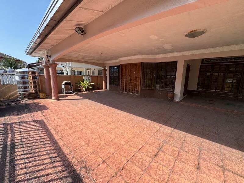 Bandar Tun Hussein Onn - 3