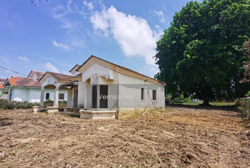 Pantai Sepang Putra - 1