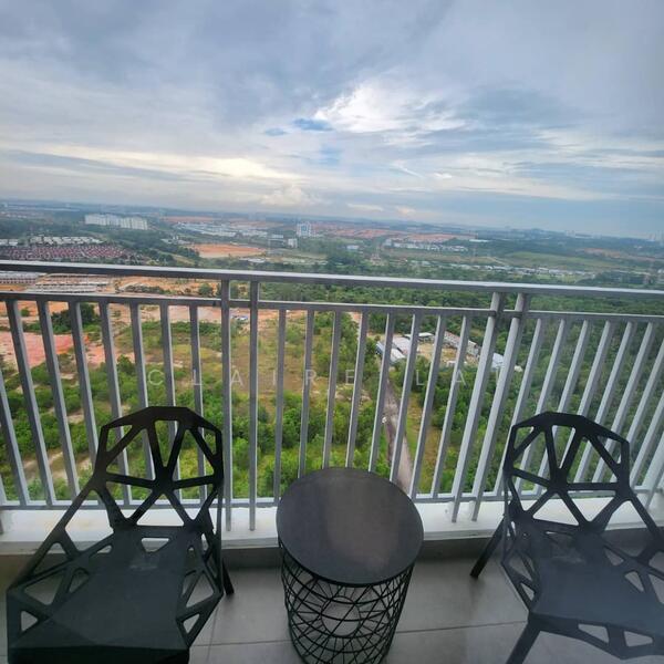 Centra Residences - 5