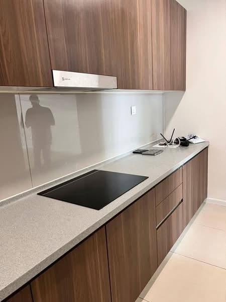 Lakefront Residence - 4