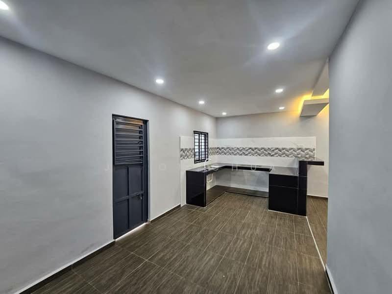 Taman Bukit Indah - 3