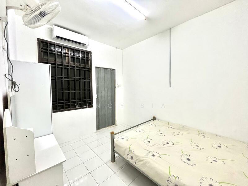 Gelang Patah Taman Mas Jalan Ros - 4