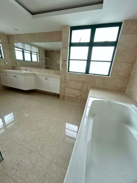The Straits View Condominium - 4