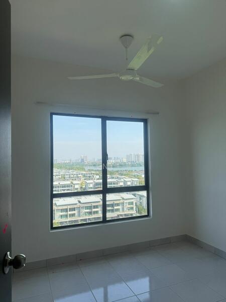 E'Island Lake Haven - 4