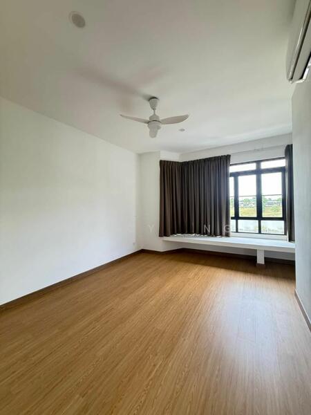 2-storey Terrace House at Eco Summer - 5