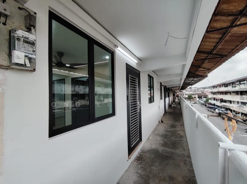 Flat Taman Ungku Tun Aminah - 1