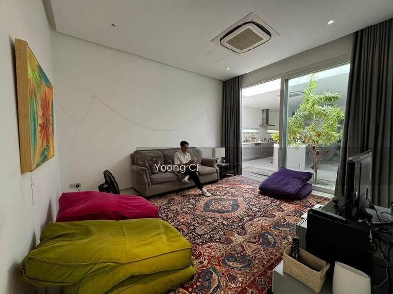 Bungalow at Taman Duta - 5