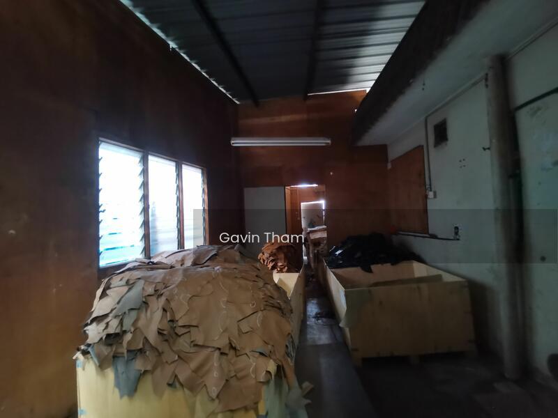 Bungalow at Seri Kembangan - 5