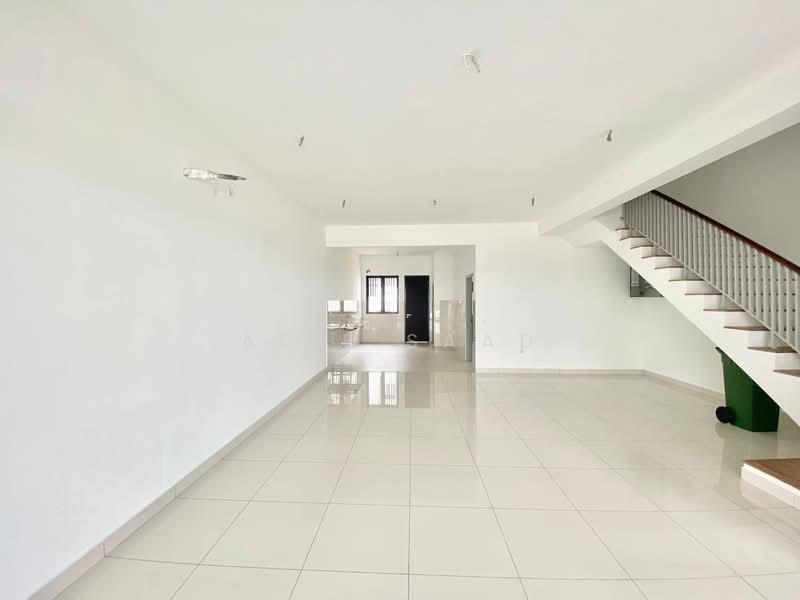 Elmina Green Six - 2