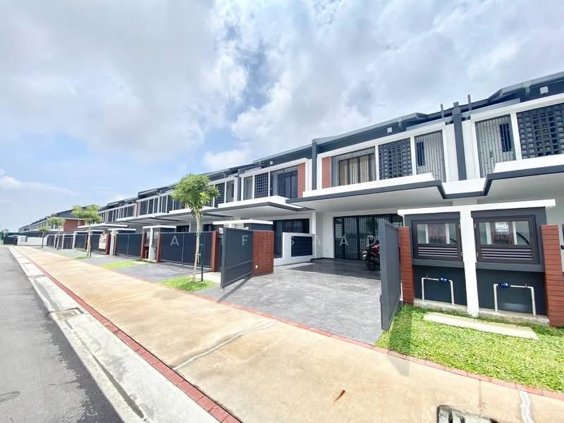 Elmina Green Six - 1