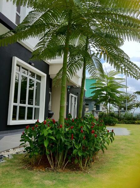 2.5 Storey Semi D Saujana Villa Kajang - 2