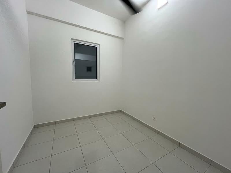 Taman Selatan - 3