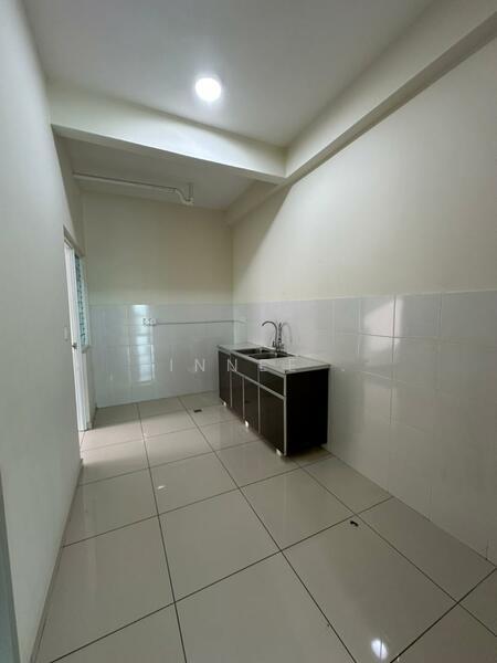 Straits Garden Condominium - 4