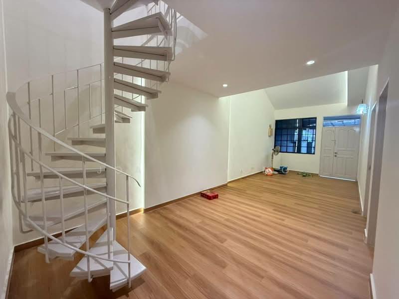 1.5 Storey Terrace House @ 24 Jalan Rawa 18, Taman Perling, Johor Bahru. - 3