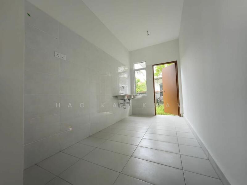 Semi-Detached House at Glenmarie Cove - 3