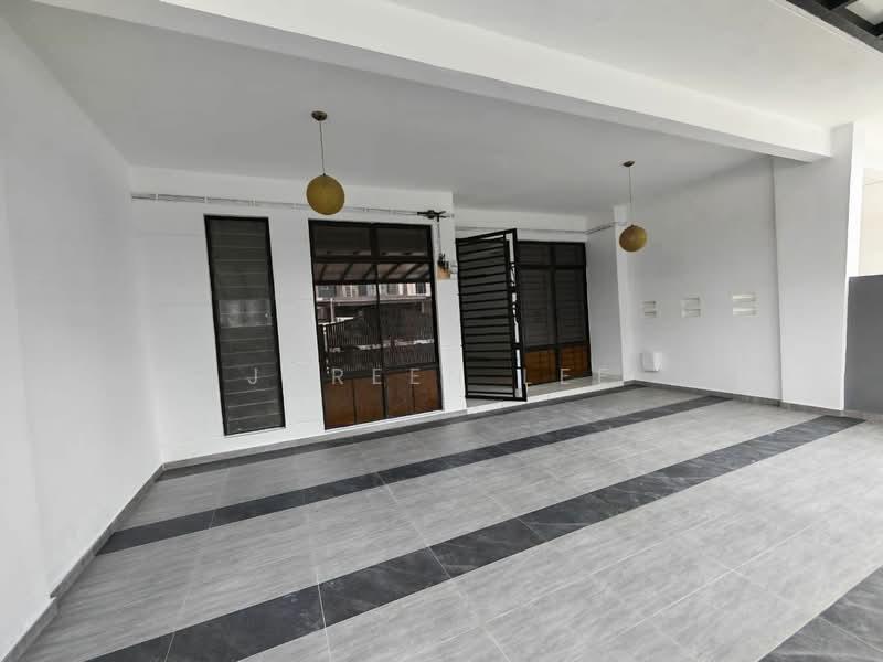 Setia Eco Garden , Jalan Laman Setia , Gated Guarded, Single Storey Terrace House for Sale - 2