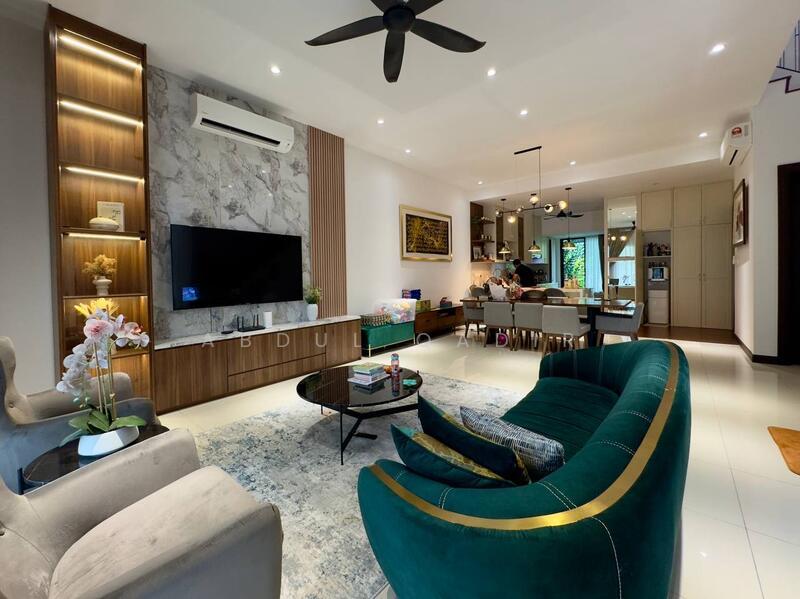 Isle of Botanica - 1