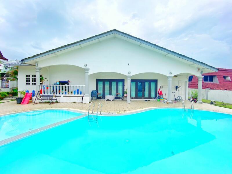 CORNER LOT Bungalow Seksyen 3 Shah Alam Swimming Pool - 2