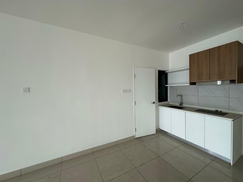 AraTre' Residences - 4