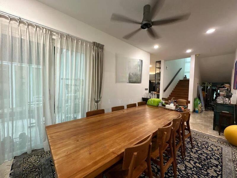 Noble Park Grand Pool Villas East Ledang - 5