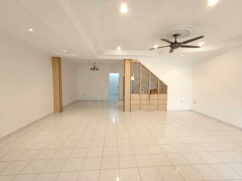 ULU TIRAM , TAMAN DESA CEMERLANG - 3