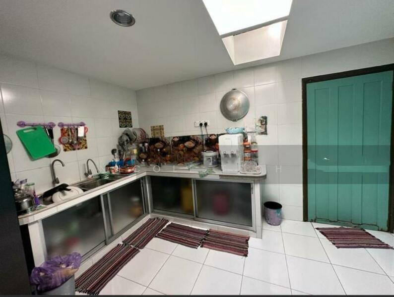 Jalan Pasir Mas, Taman Mayfair - 4