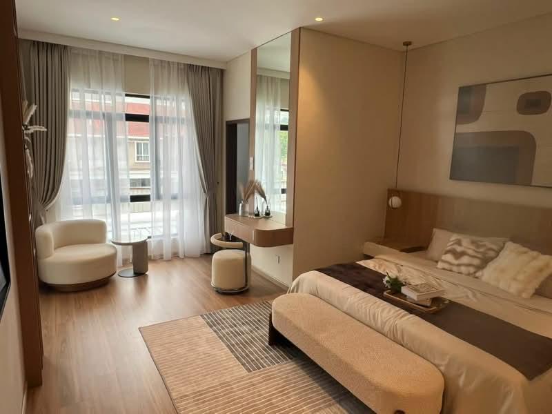Pavonia, Bukit Bandaraya - 3