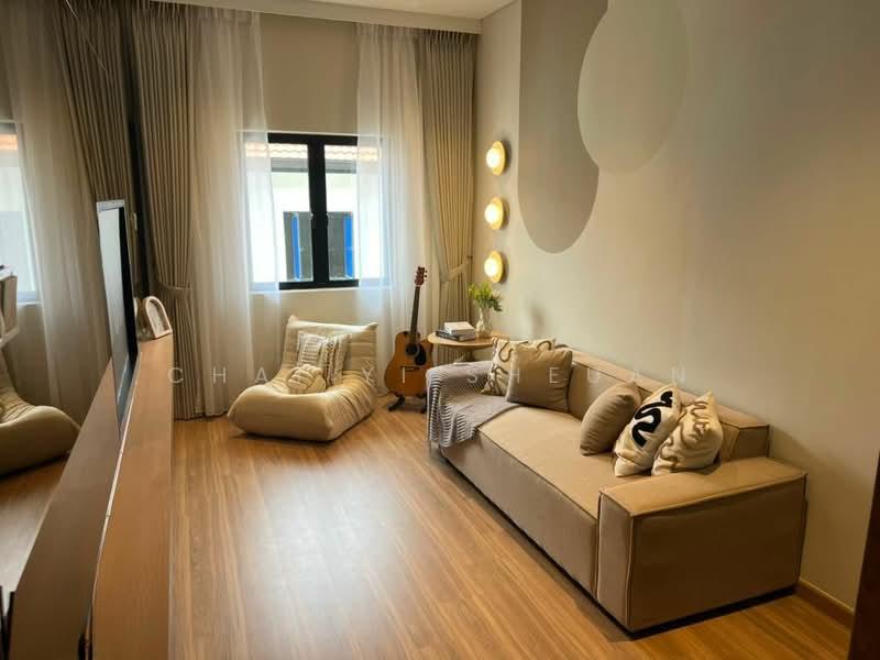 Pavonia, Bukit Bandaraya - 4