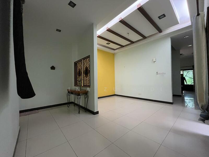 Ixora Denai Alam : 2 Storey 26 x 80 Intermediate Unit 5Bed 5Bath - 3