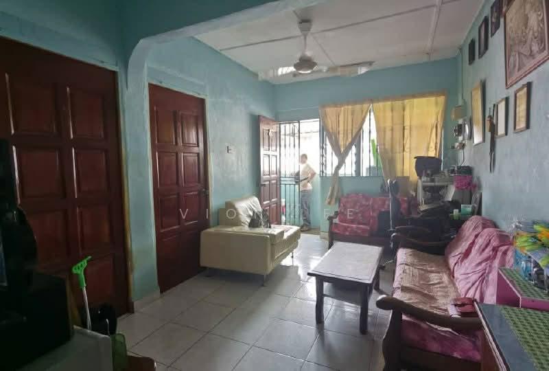 Flat Taman Ungku Tun Aminah - 2