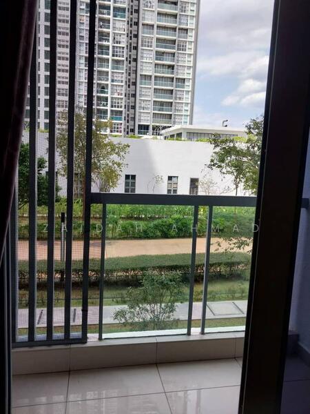 Lakefront Residence - 3